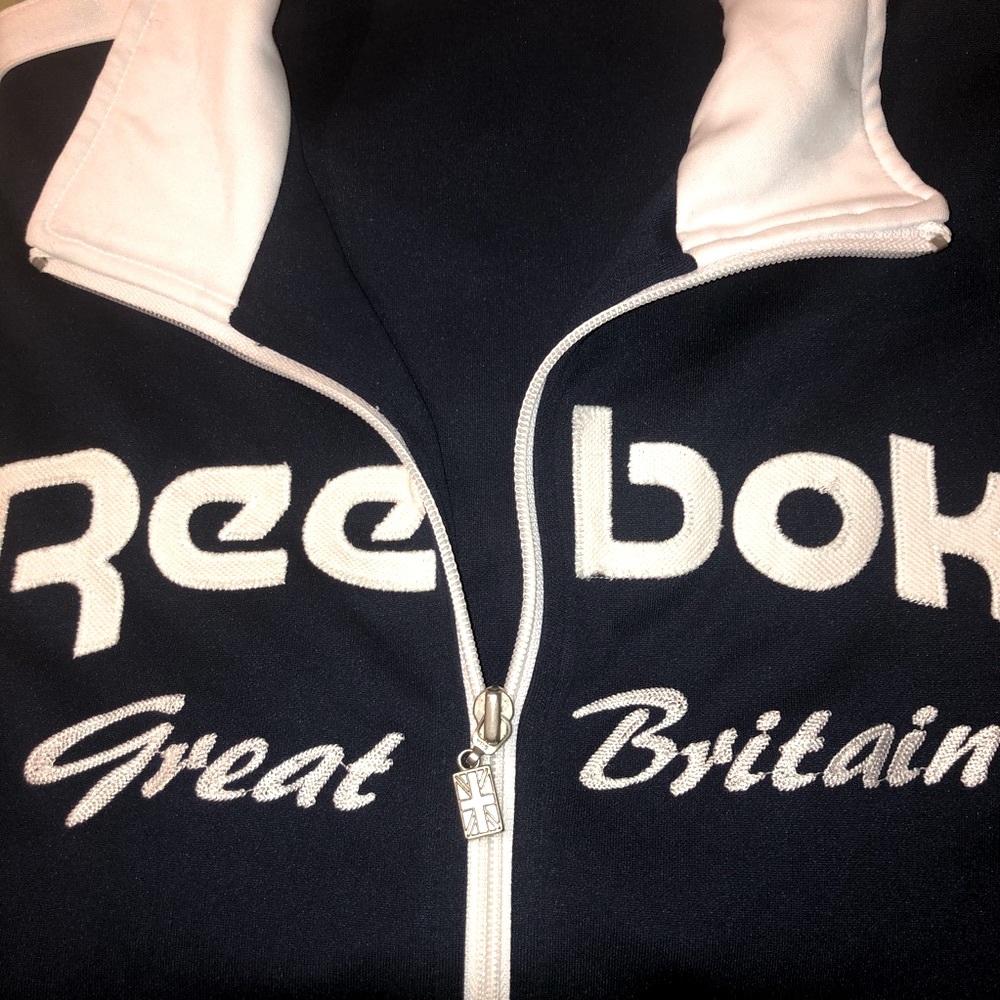 Retro Reebok Short Sleeve Sweatshirt - Picture 4 of 9